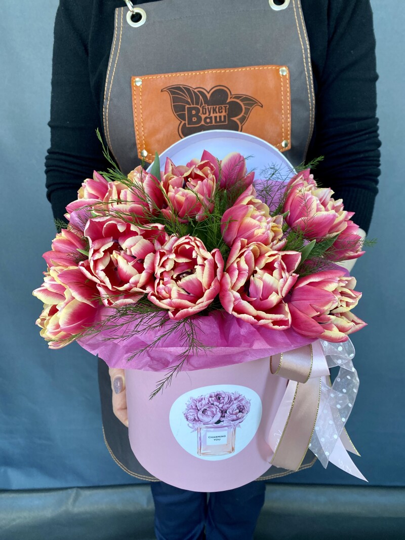 Коробка «Для неё» из 15 махровых тюльпанов